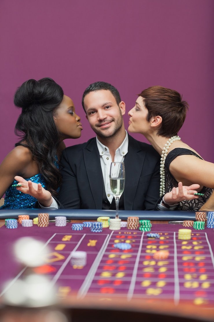 47 erek mobile app interface showing football markets and live-dealer games on Android
